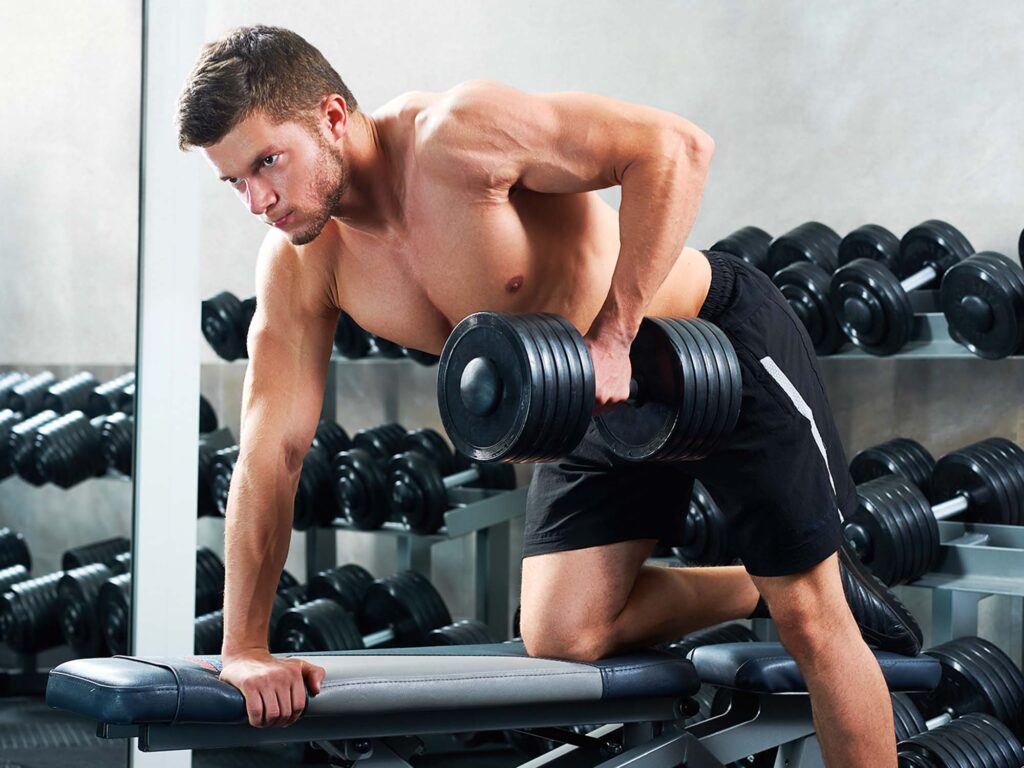 Latihan Dumbbell di Adjustable Bench